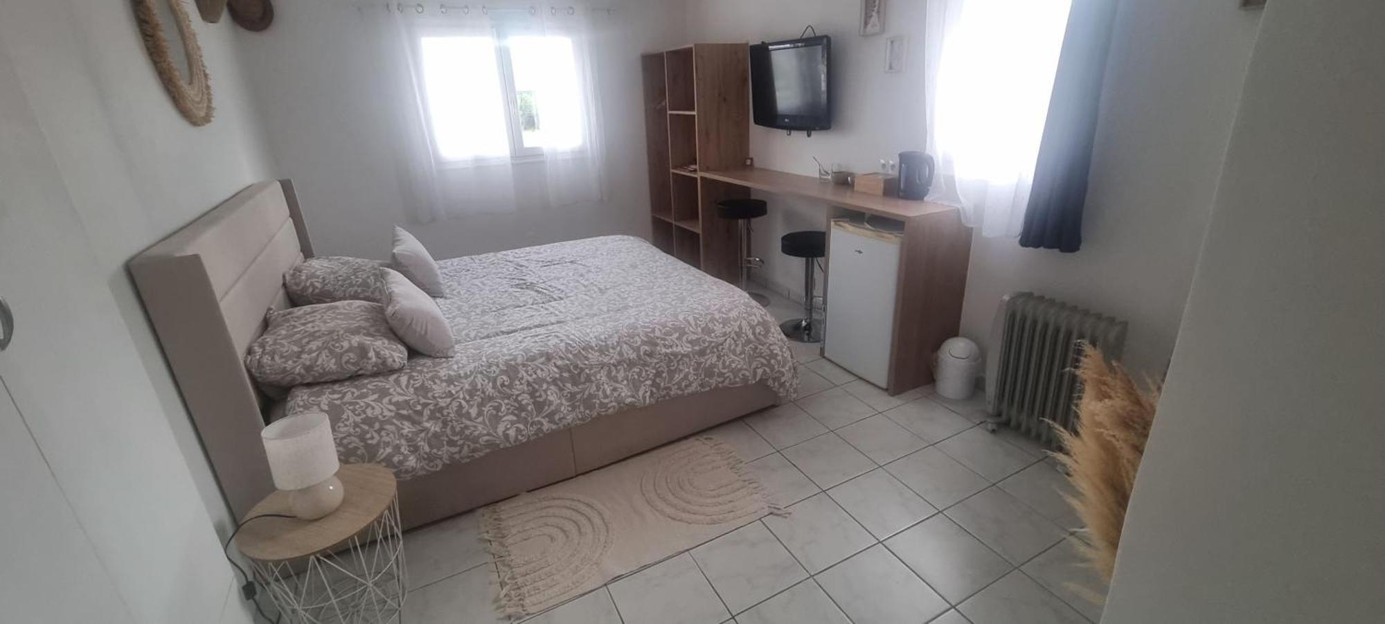 Chambre Face Aux Vignes Vidauban Bagian luar foto
